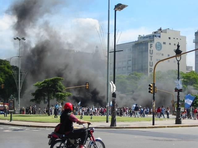 El pueblo unido...